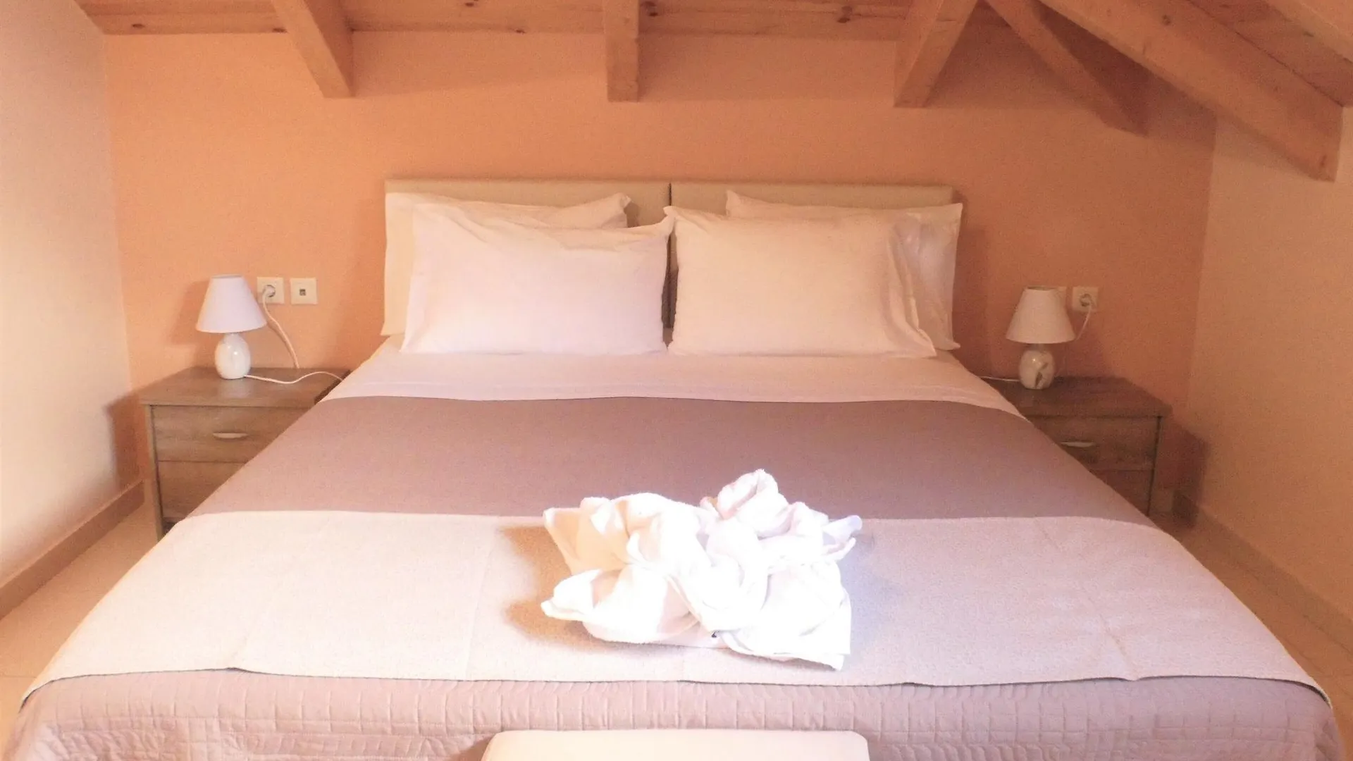 Lazaratos Hotel Kouvalata